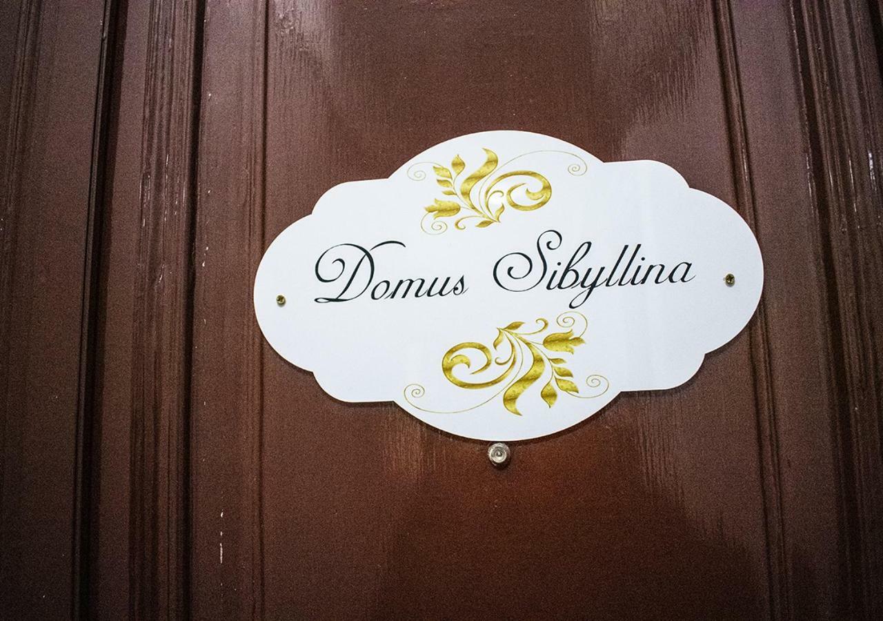 Domus Sibyllina, Galleria Umberto I Napoli Eksteriør billede
