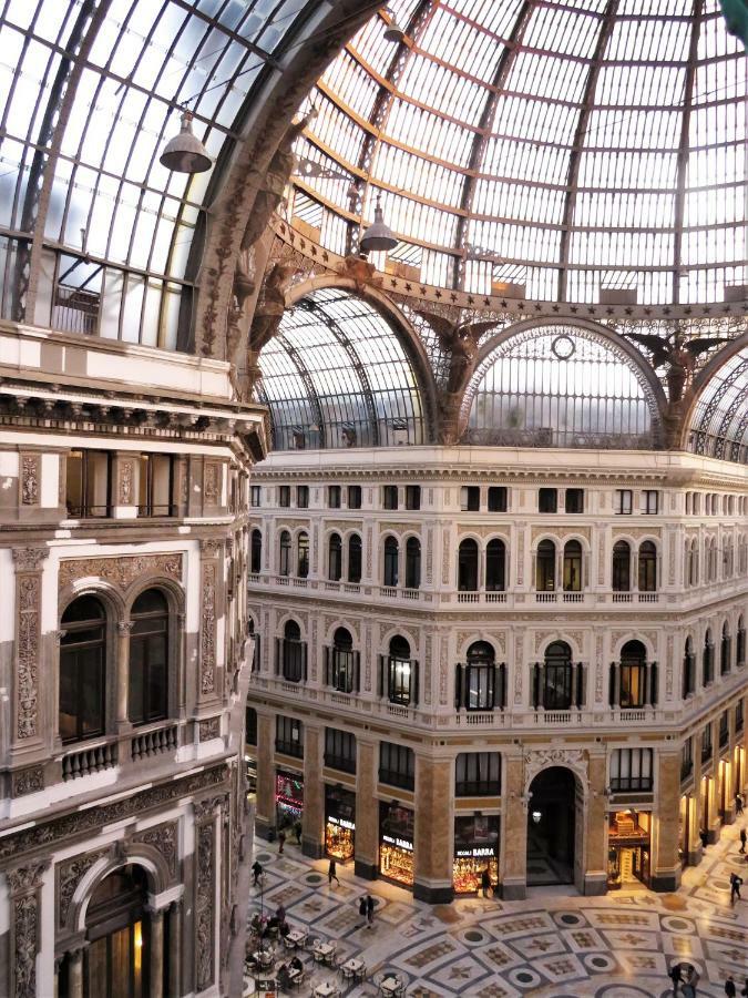 Domus Sibyllina, Galleria Umberto I Napoli Eksteriør billede