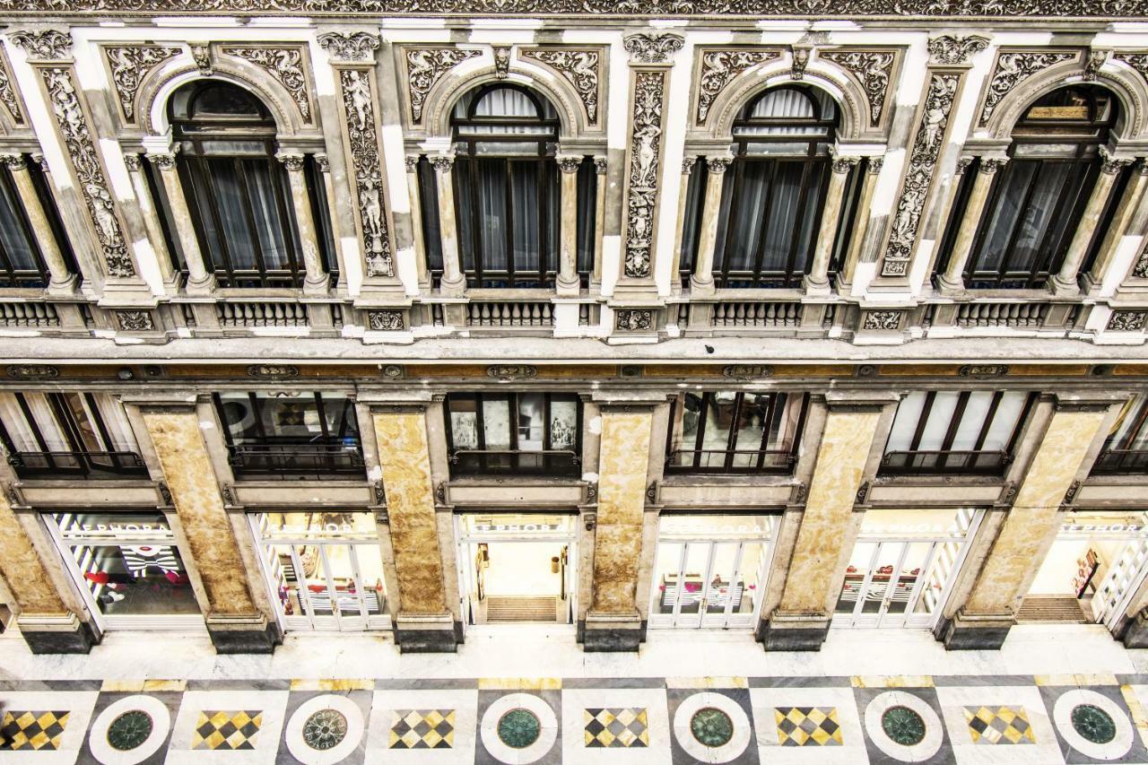 Domus Sibyllina, Galleria Umberto I Napoli Eksteriør billede